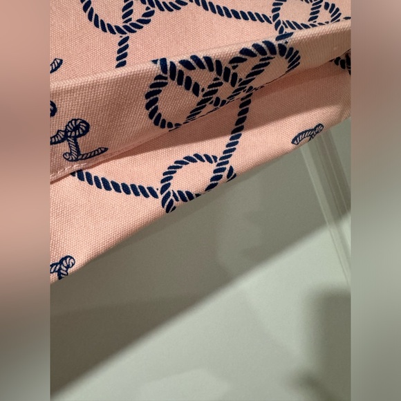 NWOT Estee Lauder tote bag - Picture 3 of 5